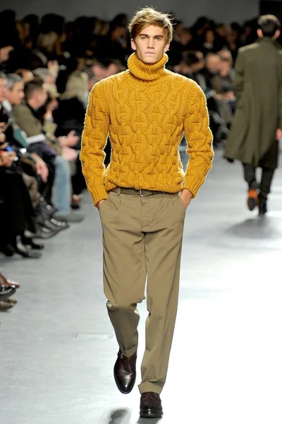 Look 20
